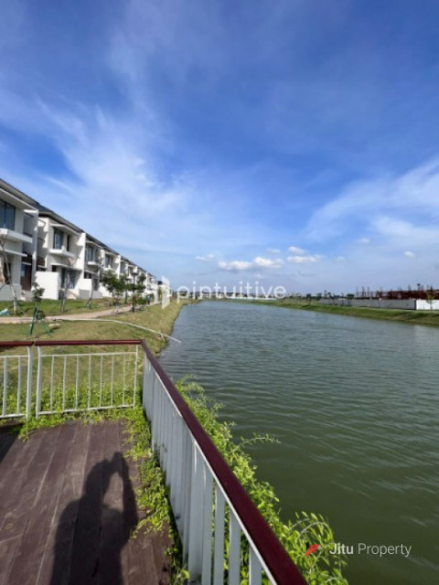 Dijual Rumah Strategis di PIK 2, Penjaringan, Jakarta Utara