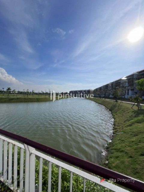 Dijual Rumah Strategis di PIK 2, Penjaringan, Jakarta Utara