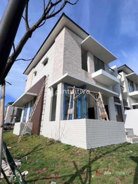 Dijual Rumah Strategis di PIK 2, Penjaringan, Jakarta Utara