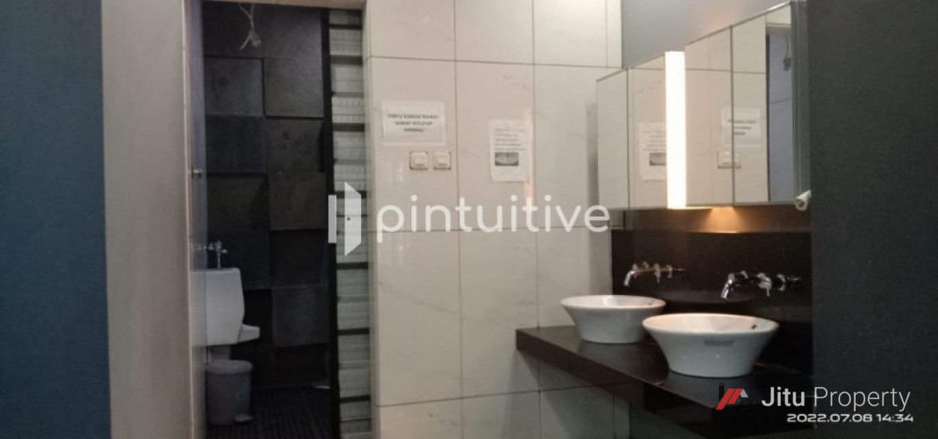 Dijual Rumah Posisi Hook Di Duta Mas Wijaya Kusuma Jakarta Barat