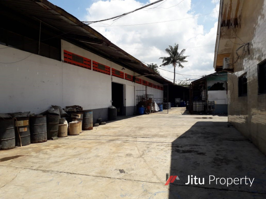 Dijual Pabrik Akses Container 20 Feet Kawasan Industri, Kota Bandung