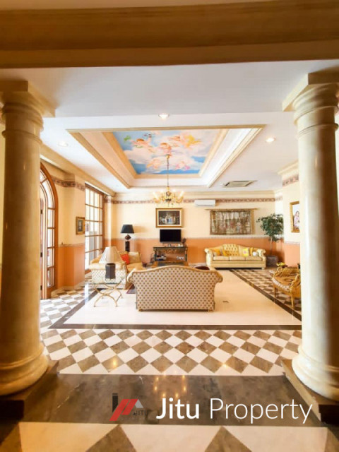 Jual Rumah mewah di Pondok Indah, Kebayoran Lama Jakarta Selatan