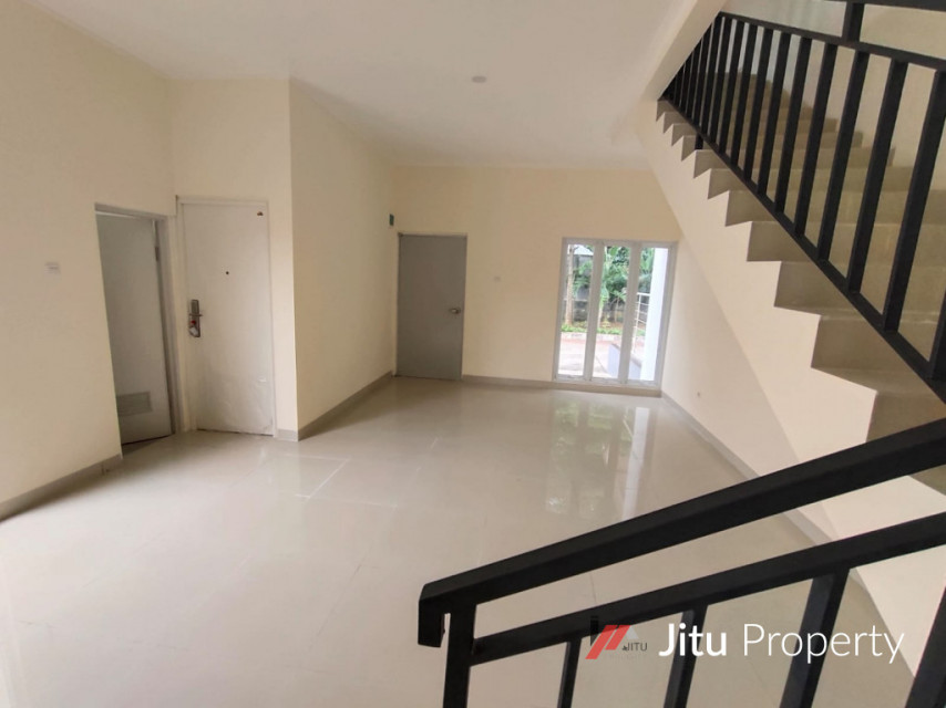 Rumah Cantik Dua Lantai di Perumahan Palem Lestari Jatisampurna Bekasi