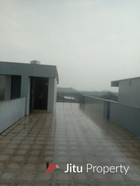 Ruko Hook Double Fassad Dan Basement  di Komplek Kusuka, Cikarang