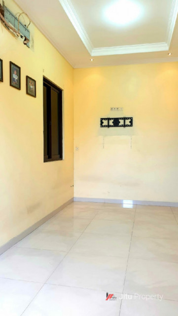 Jual Rumah Cepat Harga BU dekat masjid Al Ikhlas dan Puri Indah Mall