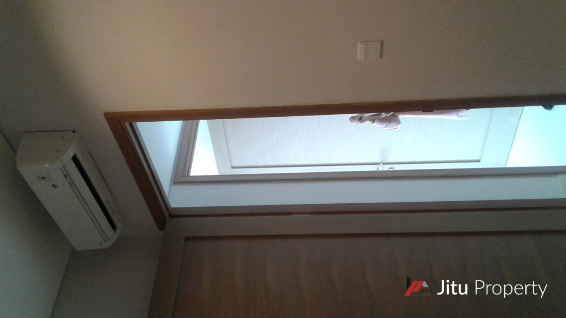 Dijual Cepat Apartemen Taman Anggrek residence Tower C lantai 39.  