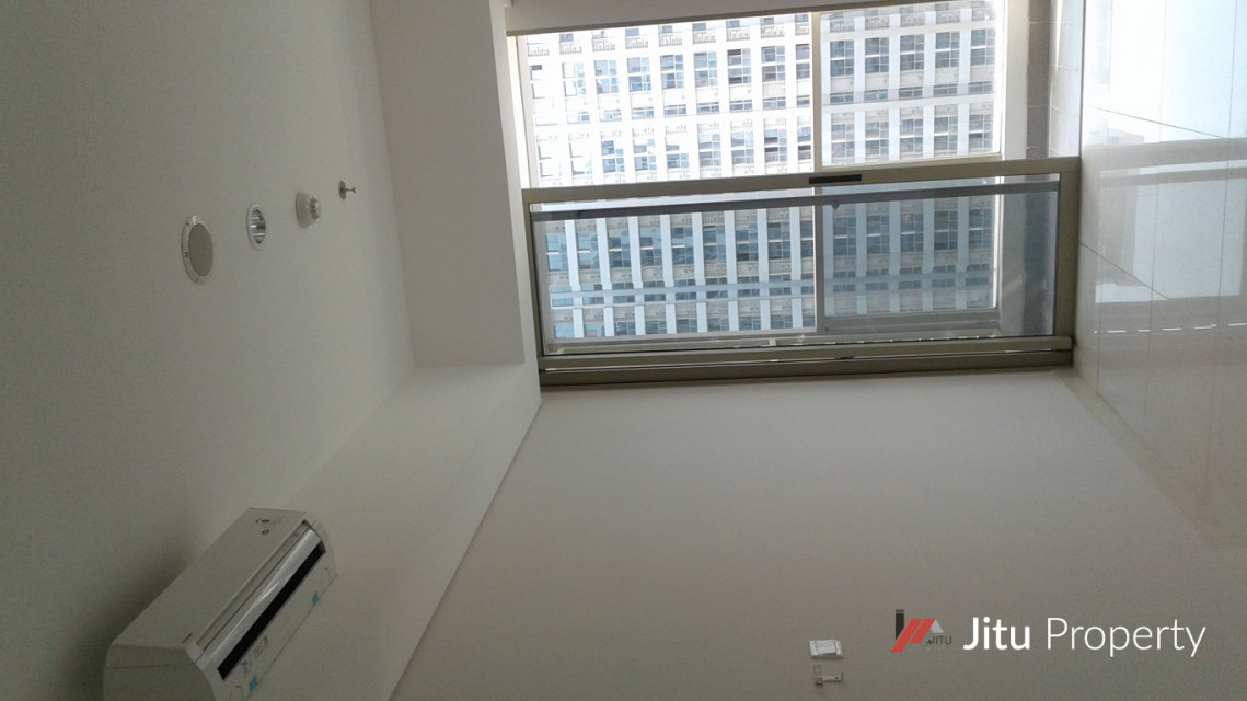 Dijual Cepat Apartemen Taman Anggrek residence Tower C lantai 39.  