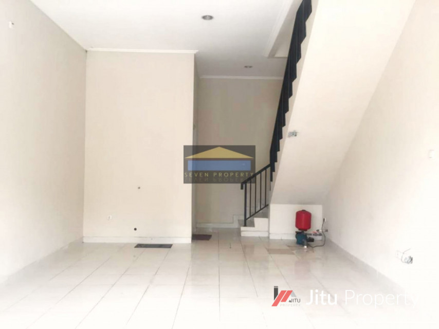 Disewakan Ruko 2 Lantai Kondisi Bagus Siap Pakai di Cibubur Country 