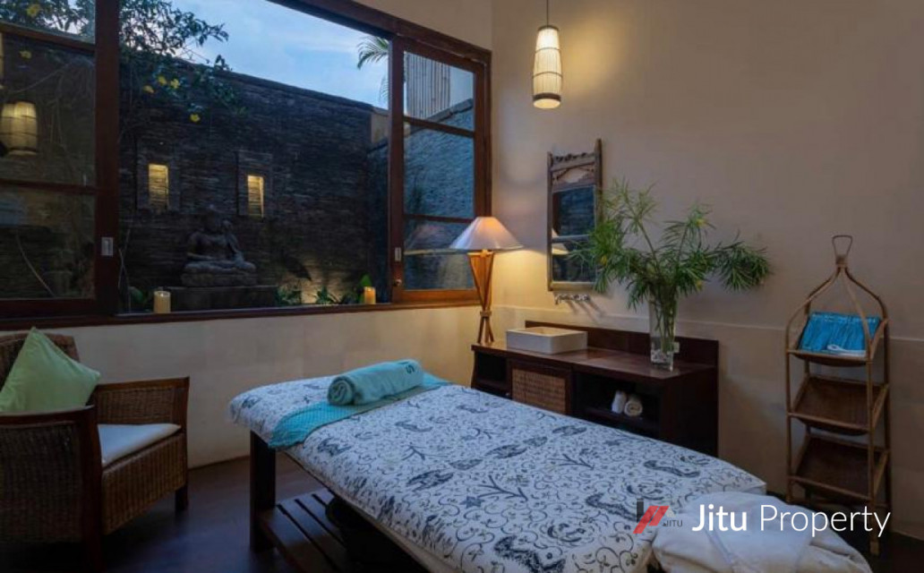 Dijual villa modern mewah canggu beachfront luas 600m2