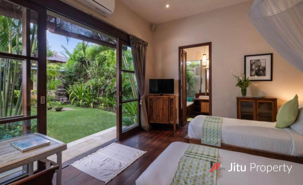 Dijual villa modern mewah canggu beachfront luas 600m2