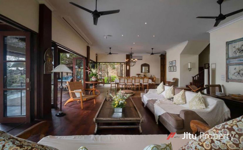 Dijual villa modern mewah canggu beachfront luas 600m2