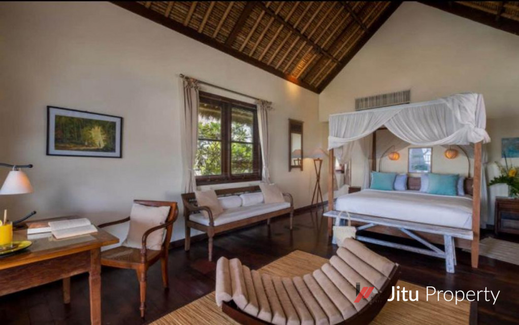 Dijual villa modern mewah canggu beachfront luas 600m2
