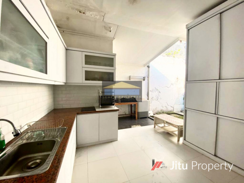 Rumah Full Renovasi Surat SHM Siap Huni di Legenda Wisata