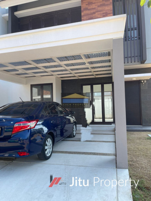 Rumah Modern Minimalis Bagus Lokasi Hook di Cimanggis