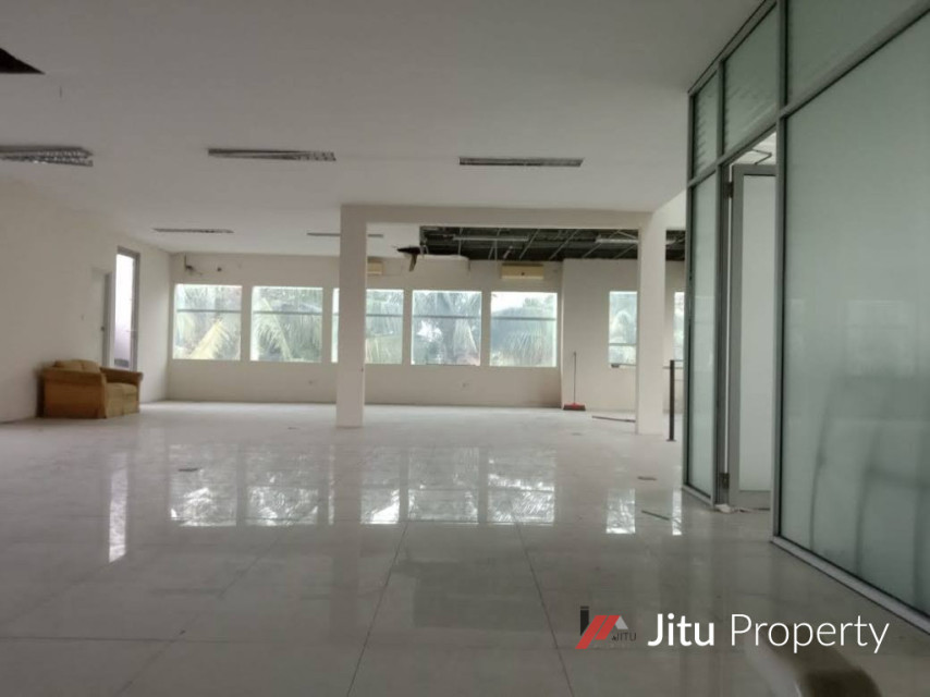 Dijual ruko bekas kantor Radio Dalam Kebayoran baru Jakarta Selatan