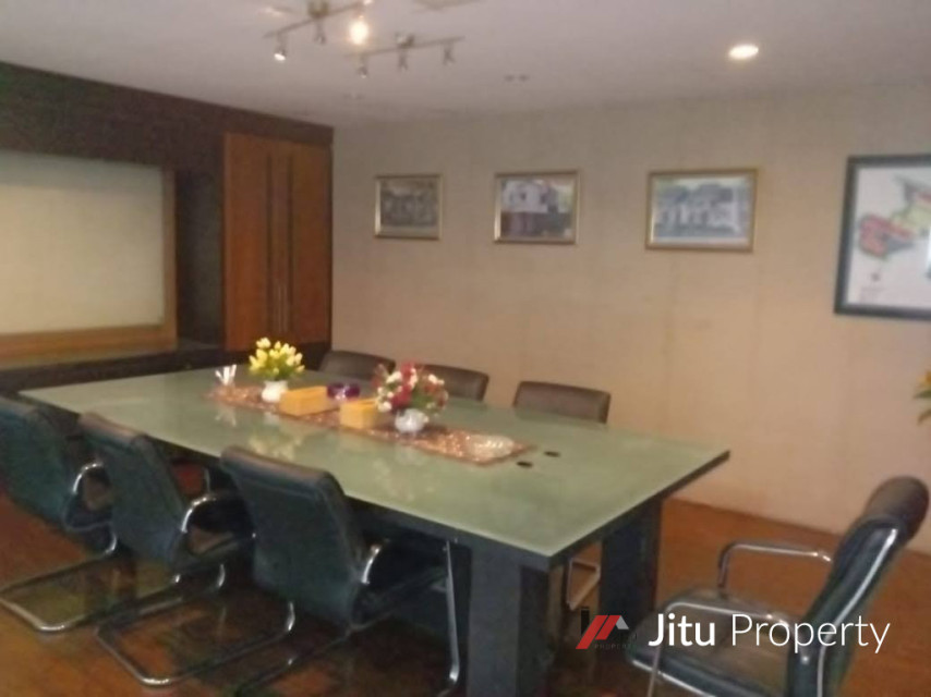 Dijual ruko bekas kantor Radio Dalam Kebayoran baru Jakarta Selatan