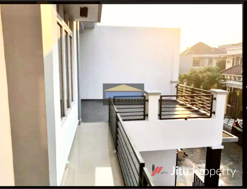 Dijual Rumah Cantik 2 Lantai Full Renov di Raffles Hills Cibubur