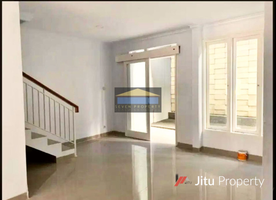 Dijual Rumah Cantik 2 Lantai Full Renov di Raffles Hills Cibubur