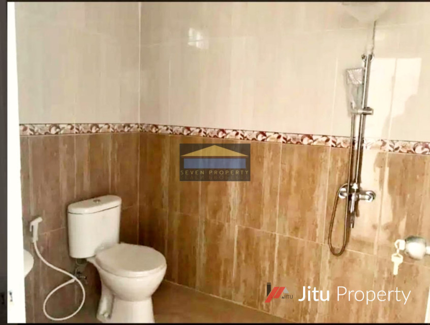 Dijual Rumah Cantik 2 Lantai Full Renov di Raffles Hills Cibubur