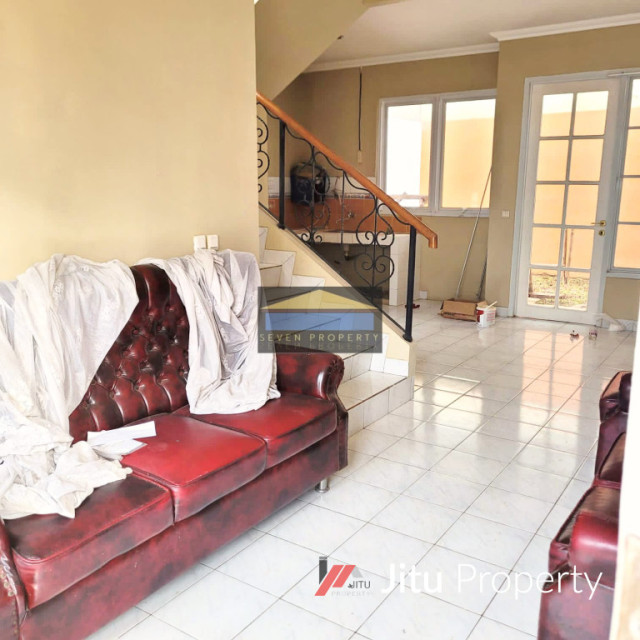 Dijual Rumah Bagus Siap Huni Harga Nego di Legenda Wisata 