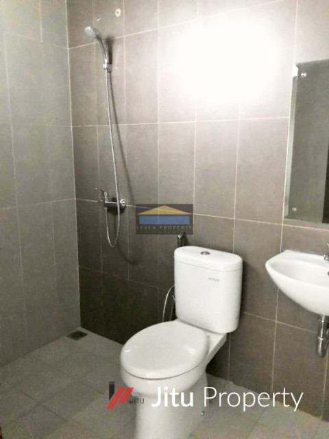 Dijual Rumah Modern Kontemporer Cantik Harga Nego di Kota Wisata