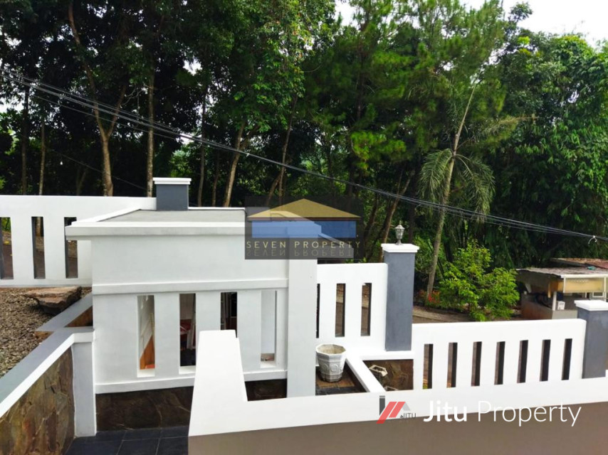 Dijual Rumah Hook Full Renovasi Semi Furnished di Bukit Golf Riverside