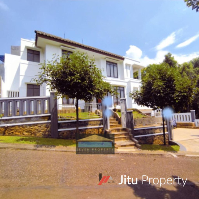 Dijual Rumah Hook Full Renovasi Semi Furnished di Bukit Golf Riverside