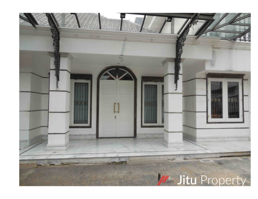 Dijual Rumah Mewah Kawasan Menteng Jakarta Pusat SHM