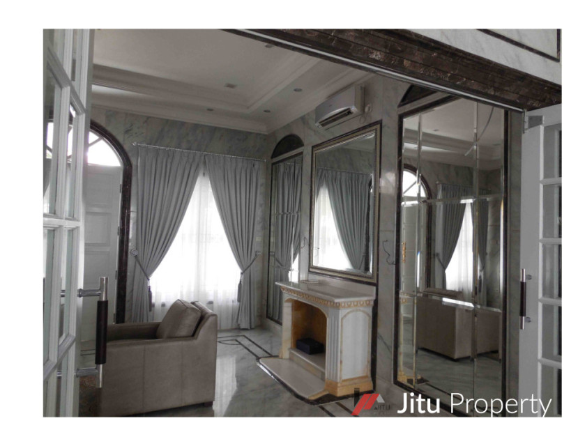 Dijual Rumah Mewah Kawasan Menteng Jakarta Pusat SHM