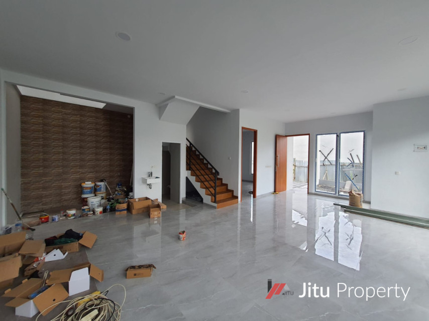 Dijual Rumah baru Minimalis Hook di Graha Natura, Surabaya