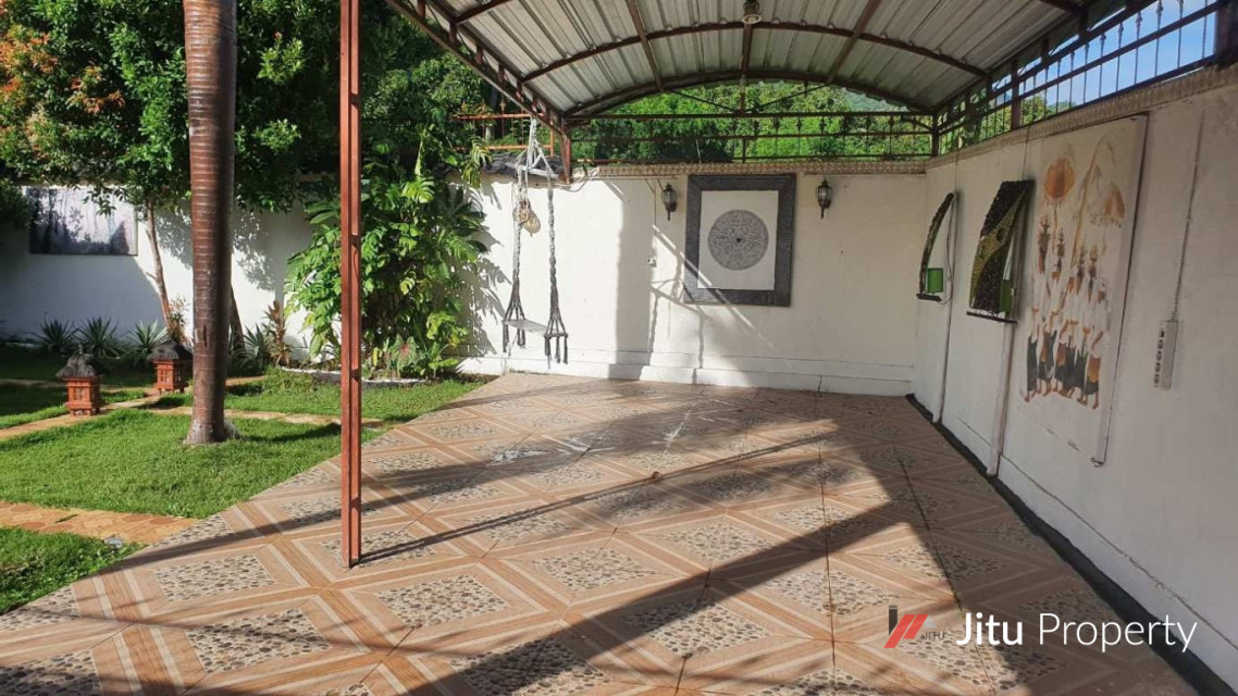 Dijual Rumah Bueleng Bali Dengan Taman Termurah Bekas Orang Asing