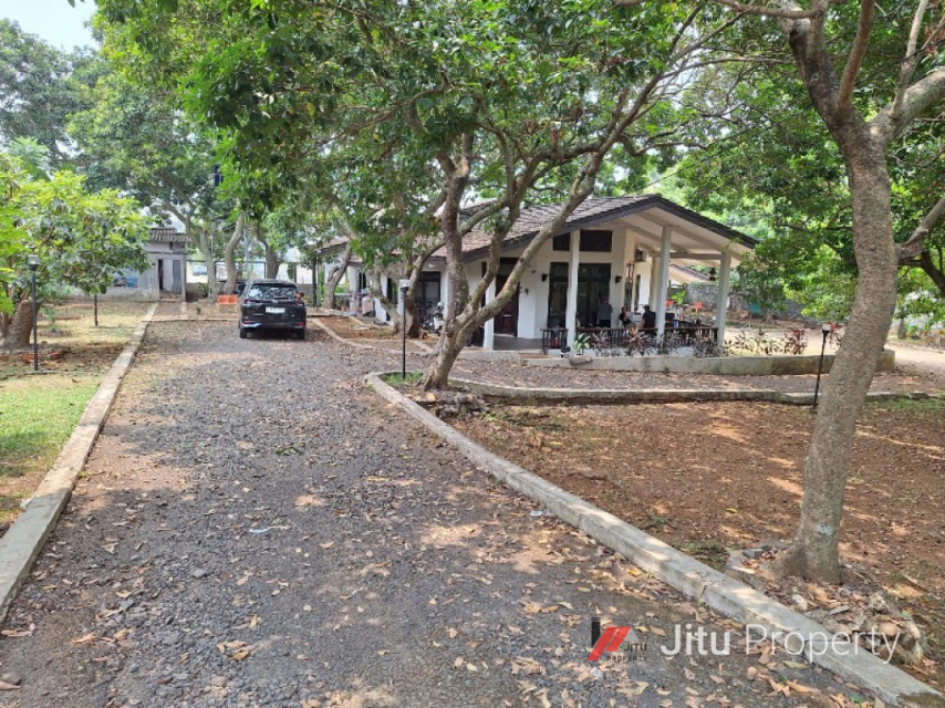 Dijual Rumah Siaphuni lahan luas Jl Moh Khaffi 1 Jagakarsa