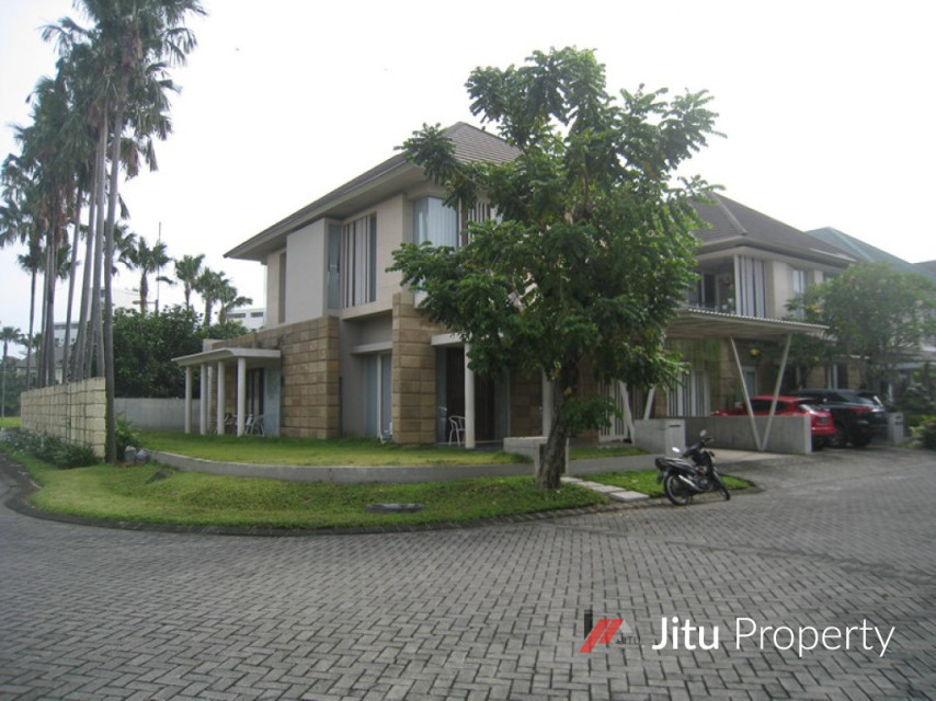 Dijual Rumah Modern Lux di Royal Residence Crown Hill, Surabaya. 