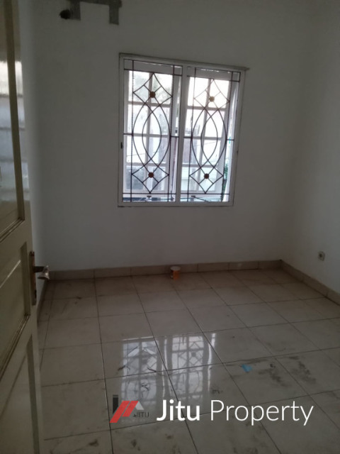 Dijual Cepat Ruko Gandeng di Boulevard Hijau Harapan Indah 1 Bekasi.