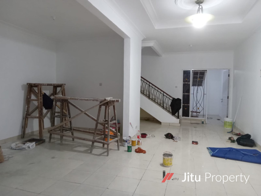 Dijual Cepat Ruko Gandeng di Boulevard Hijau Harapan Indah 1 Bekasi.