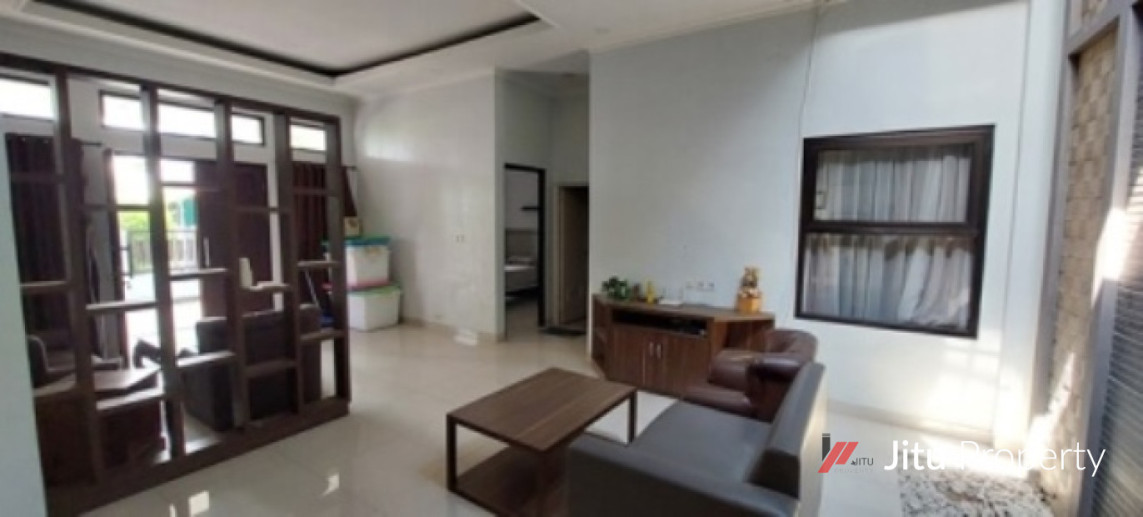 Dijual Rumah Hoek Hommy Bonus Furnish Villa Nusa Indah 3,Bekasi Bogor