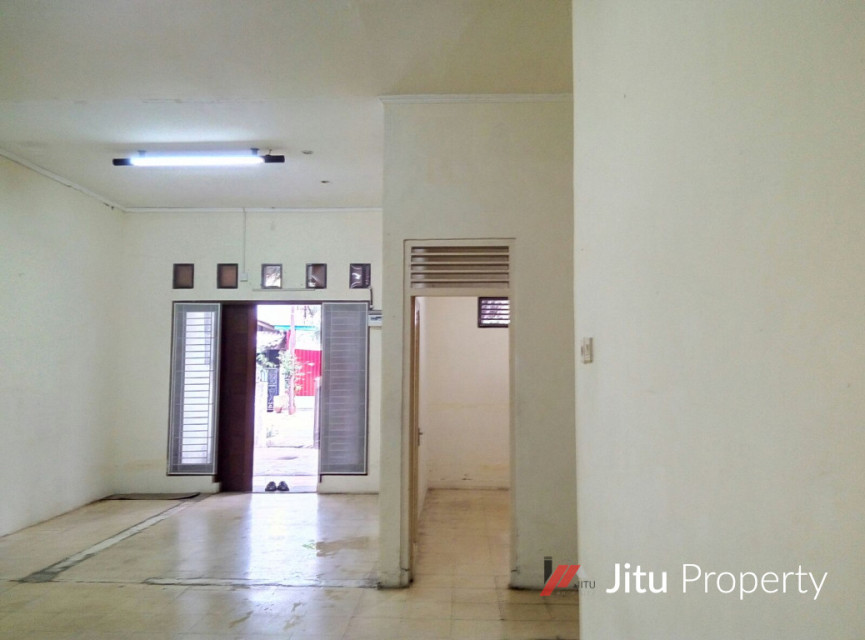 Dijual Cepat Rumah Tua di Cempaka Putih Jakarta Pusat