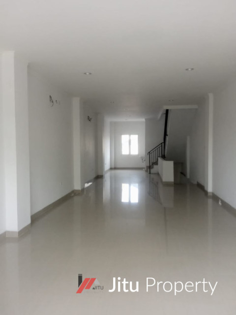 Dijual Ruko Baru 3 Lantai Hadap Barat Di Sumur Bor Jakarta Barat