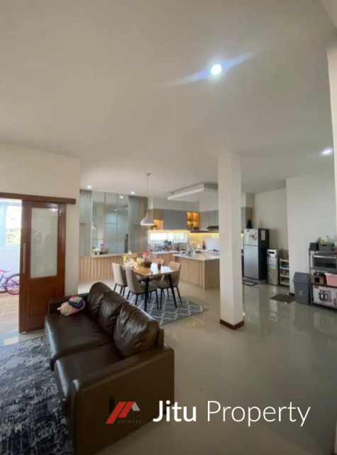 Dijual Rumah Mewah Cluster Bali Garden City Bandung Semi Furnished