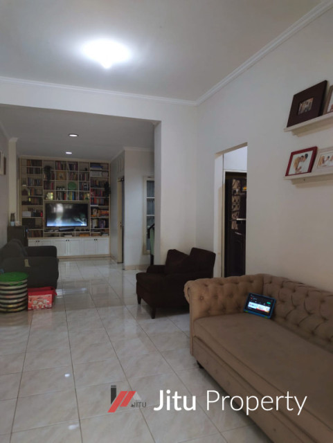 Rumah nyaman dan cantik siap huni di Metland Cakung Jakarta Timur