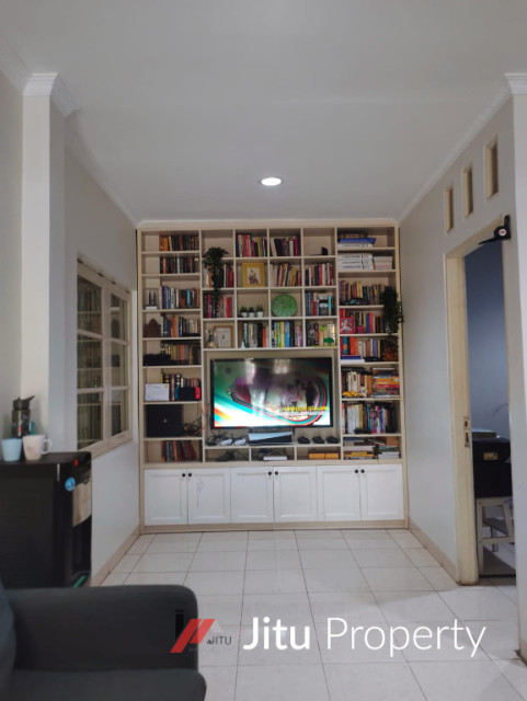 Rumah nyaman dan cantik siap huni di Metland Cakung Jakarta Timur