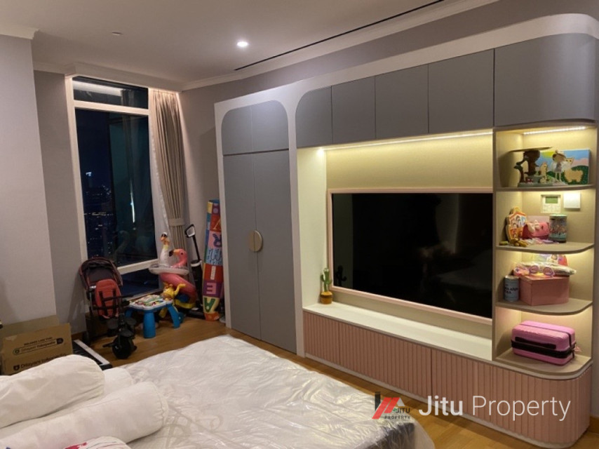 Dijual Unit Apartment Mewah Renovated Kempinski Depan HI Pusat