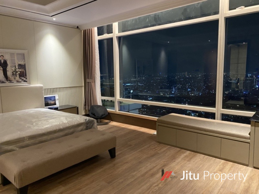 Disewakan Unit Apartment Mewah Renovated Kempinski Depan HI Pusat