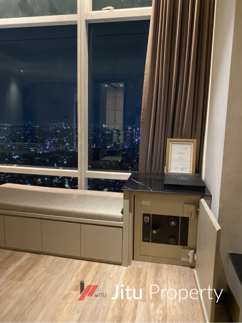 Disewakan Unit Apartment Mewah Renovated Kempinski Depan HI Pusat