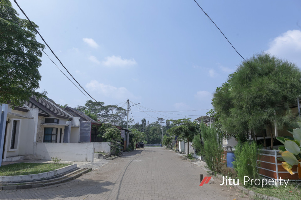 Rumah Cluster Nyaman Alami tipe 45 di Perum Pesona Bintang Batujajar