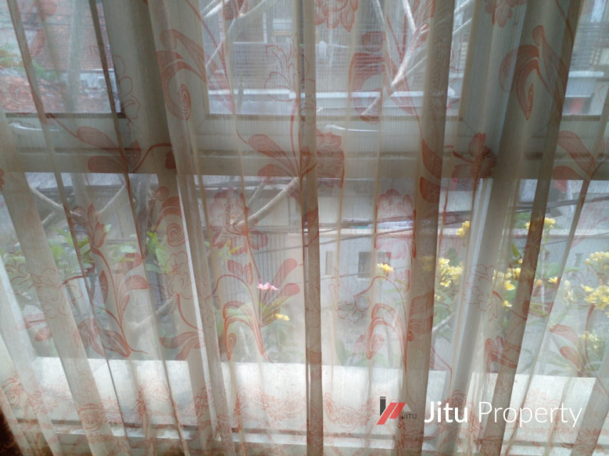 Dijual Rumah strategis 3 Lt. di Bogor Luas bangunan 633 Meter