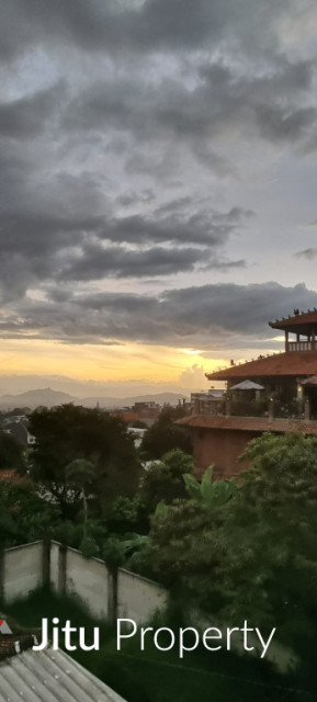 Rumah 3Lt Rooftop View Gunung Dan Kota Bandung di Cihanjuang