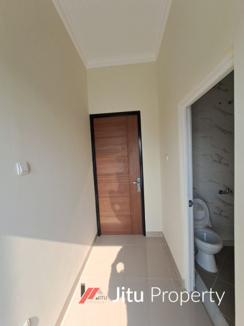 Rumah 2 Lantai Cluster Mewah di kawasan Ramai Dekat Stasiun Depok