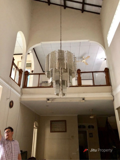 Dijual Rumah SHM Nego Lokasi Strategis Perumahan Elit Jakarta Timur