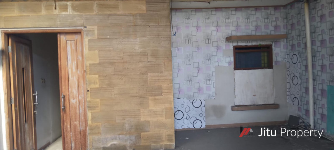 Dijual Rumah Bisa Untuk Usaha dan Tinggal di Arcamanik Bandung